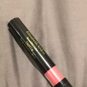 Elizabeth Arden beautiful color liquid lip